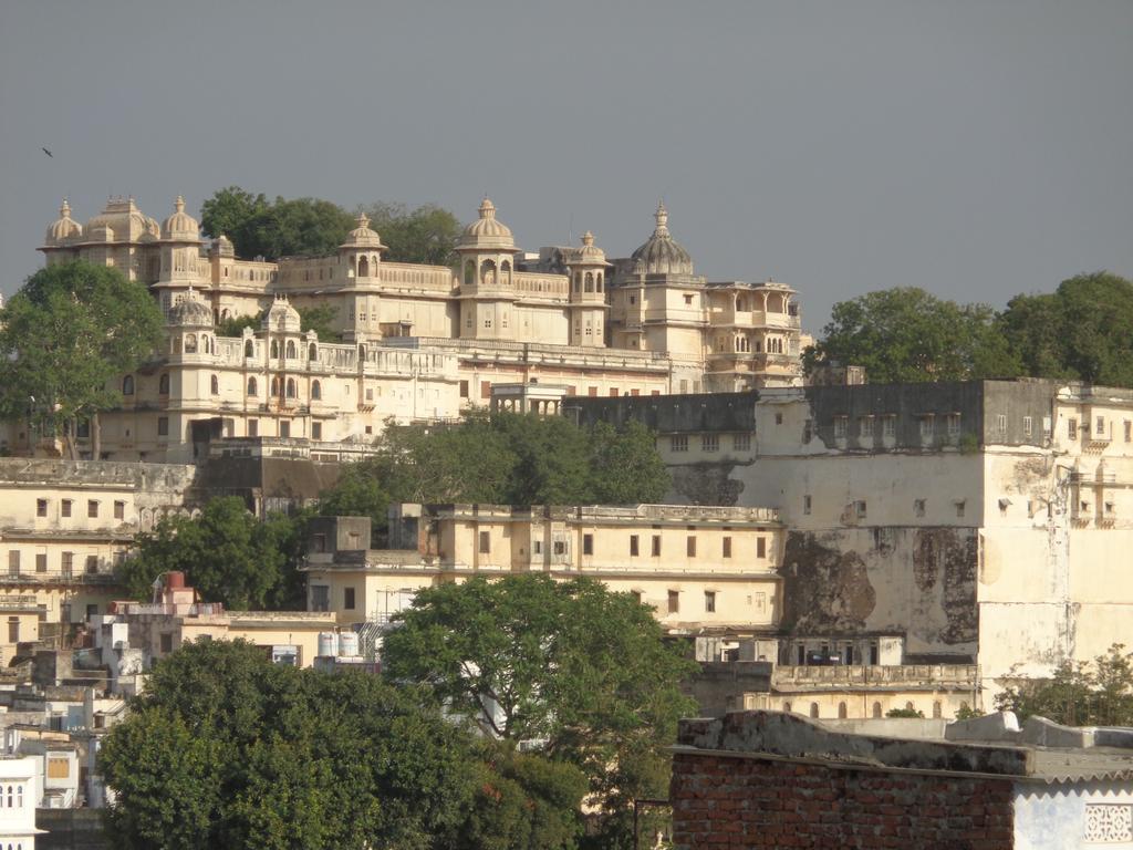 The Royal Lake View Villa Udaipur Eksteriør billede