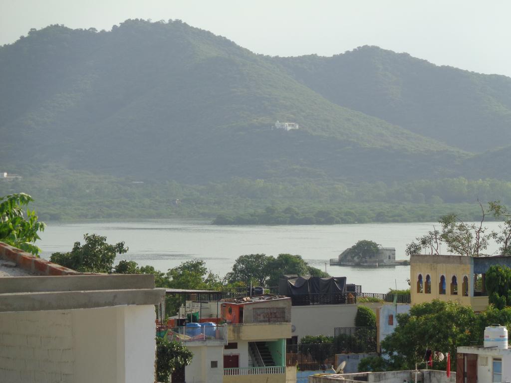 The Royal Lake View Villa Udaipur Eksteriør billede